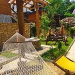 Little Paradise * ויסוקו