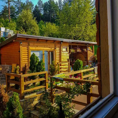 아파트 Little Paradise