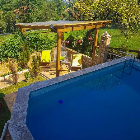 Little Paradise *